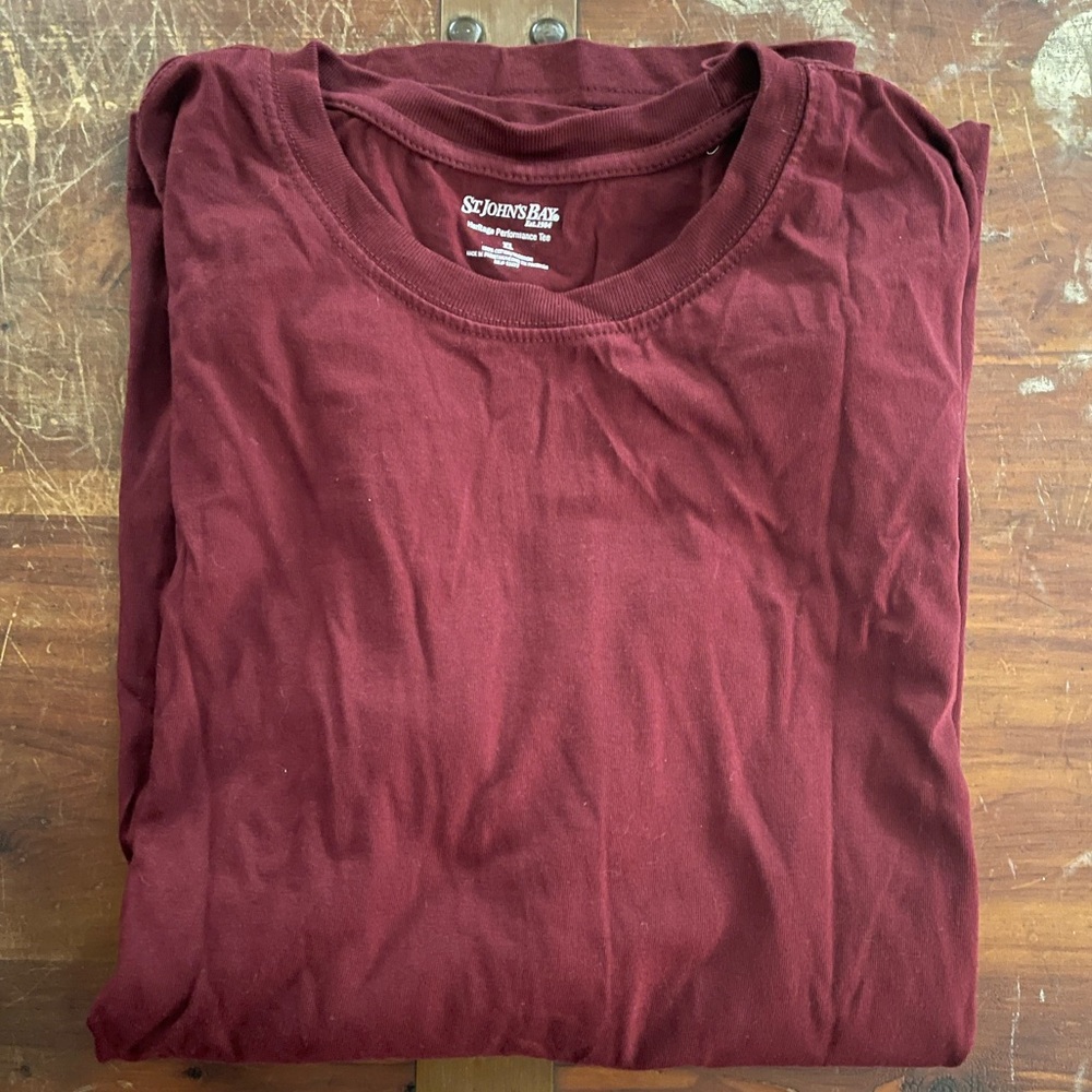 St. John’s Bay maroon tee